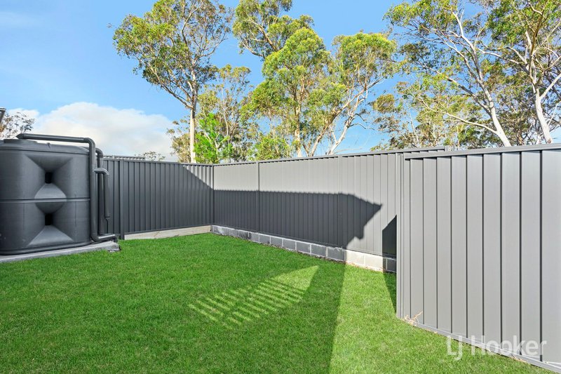 Photo - 29 Dulcimere Street, Tahmoor NSW 2573 - Image 15