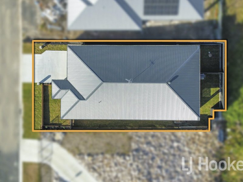 Photo - 29 Dulcimere Street, Tahmoor NSW 2573 - Image 17