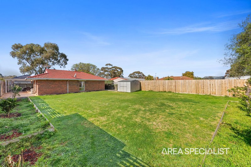 Photo - 29 Dunbarton Drive, Pakenham VIC 3810 - Image 7