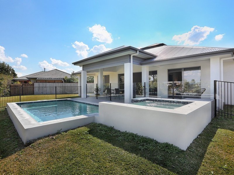 Photo - 29 Dunebean Drive, Banksia Beach QLD 4507 - Image 12