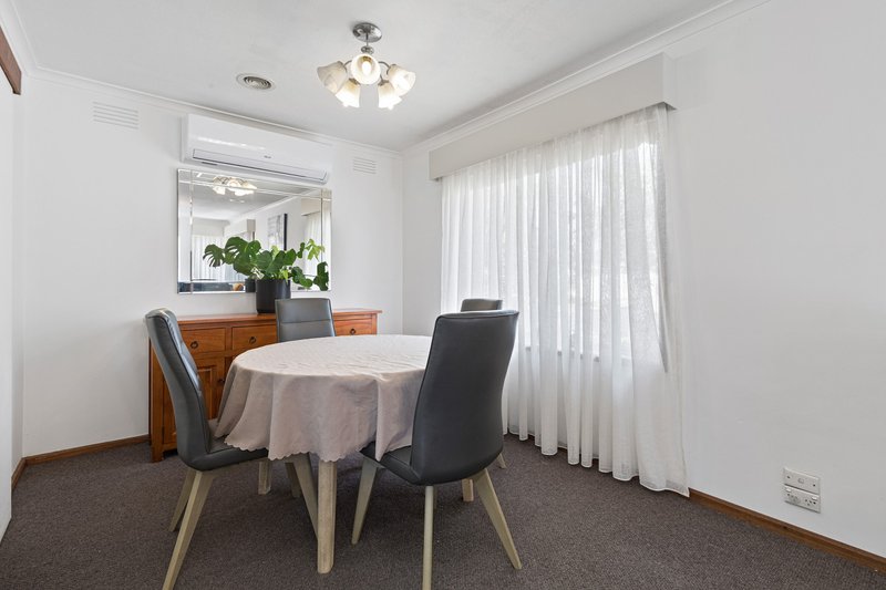 Photo - 29 Dyer Street, Hoppers Crossing VIC 3029 - Image 3