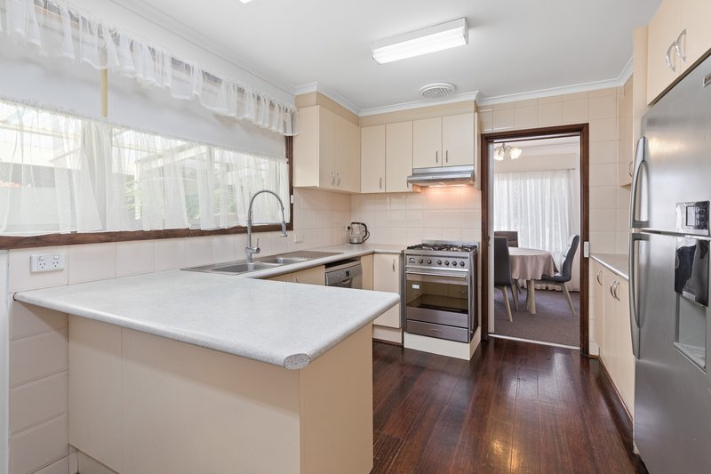 Photo - 29 Dyer Street, Hoppers Crossing VIC 3029 - Image 4