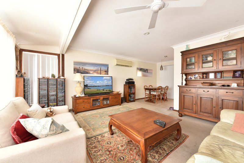 Photo - 29 Earswick Crescent, Buttaba NSW 2283 - Image 4