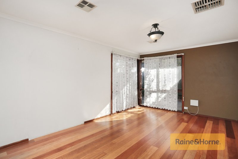 Photo - 29 Eaton Street, Melton South VIC 3338 - Image 4