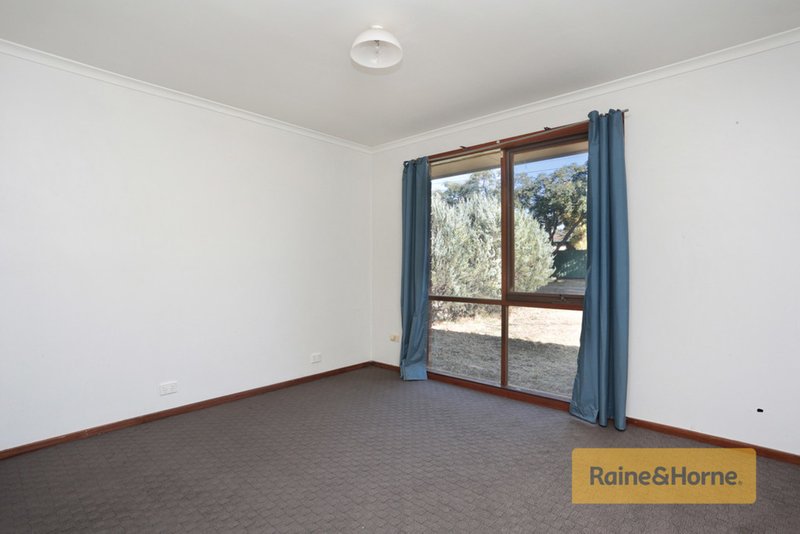 Photo - 29 Eaton Street, Melton South VIC 3338 - Image 5