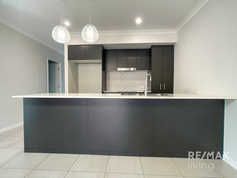 Photo - 29 Eclipse Crescent, Burpengary East QLD 4505 - Image 3