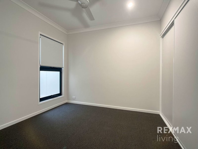 Photo - 29 Eclipse Crescent, Burpengary East QLD 4505 - Image 14