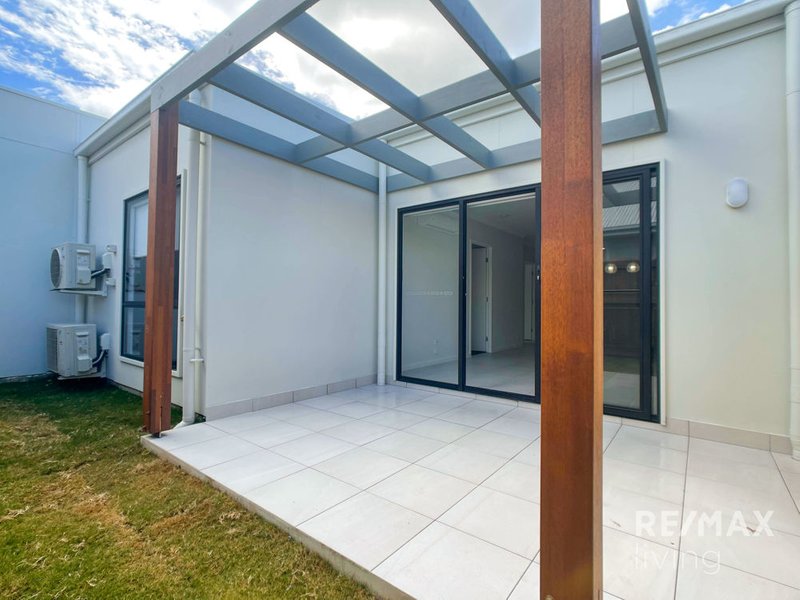 Photo - 29 Eclipse Crescent, Burpengary East QLD 4505 - Image 19