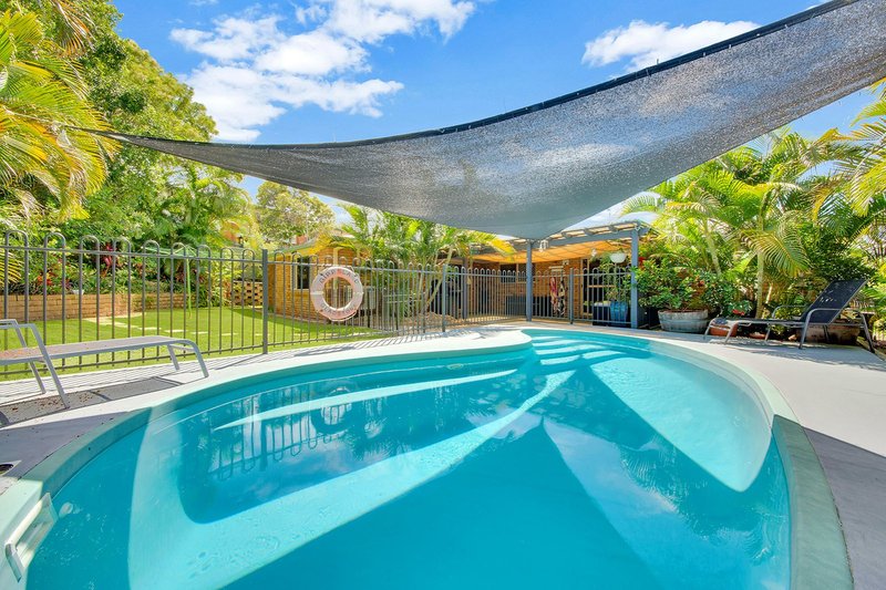 Photo - 29 Edward Street, Boyne Island QLD 4680 - Image 2