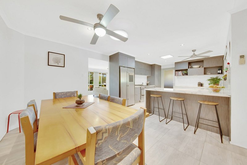 Photo - 29 Edward Street, Boyne Island QLD 4680 - Image 7