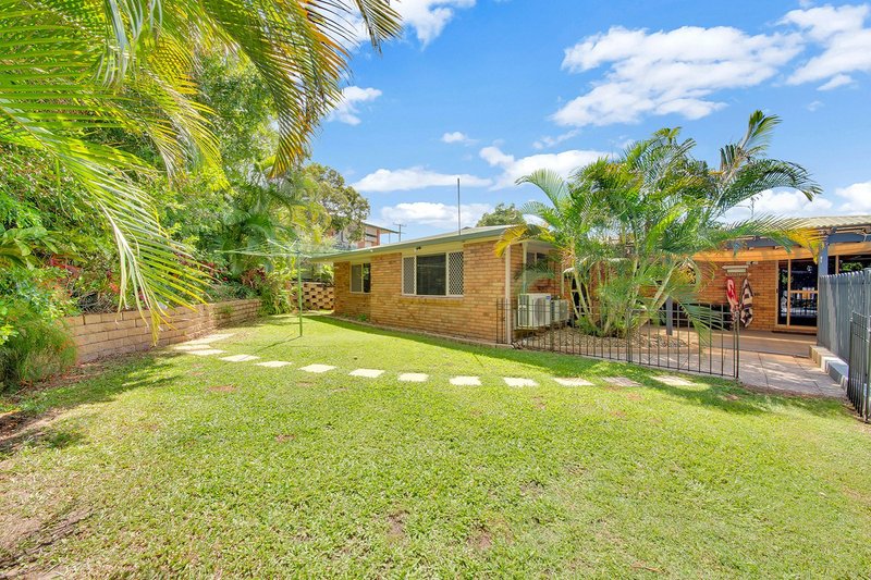 Photo - 29 Edward Street, Boyne Island QLD 4680 - Image 18