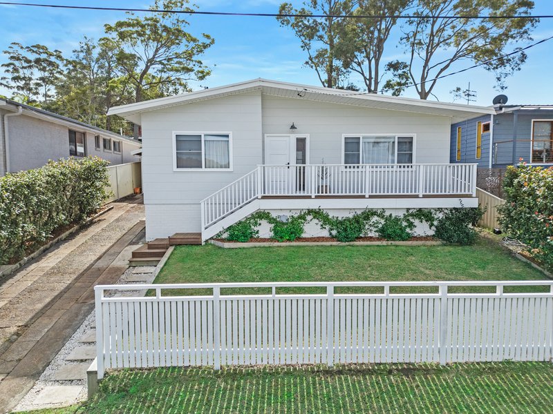 29 Elaine Avenue, Berkeley Vale NSW 2261