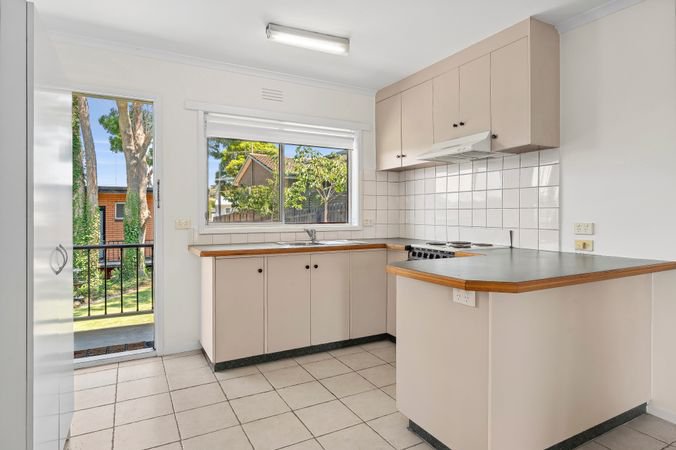 Photo - 2/9 Elizabeth Street, Highton VIC 3216 - Image 14