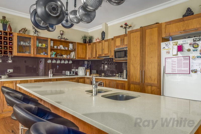 Photo - 29 Endeavor Close, Woodrising NSW 2284 - Image 3