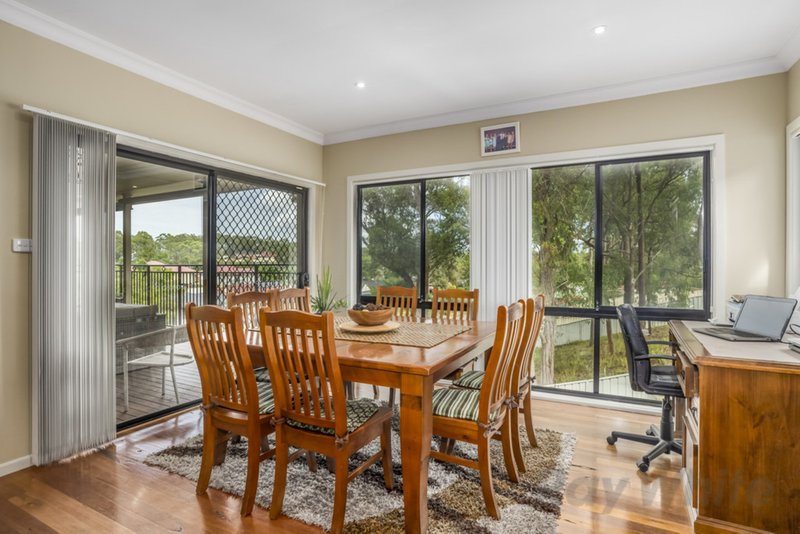 Photo - 29 Endeavor Close, Woodrising NSW 2284 - Image 6