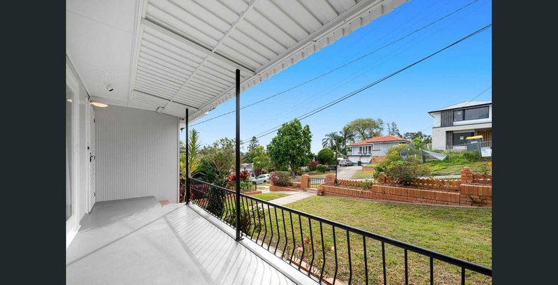 Photo - 29 Enderby Street, Mount Gravatt East QLD 4122 - Image 3