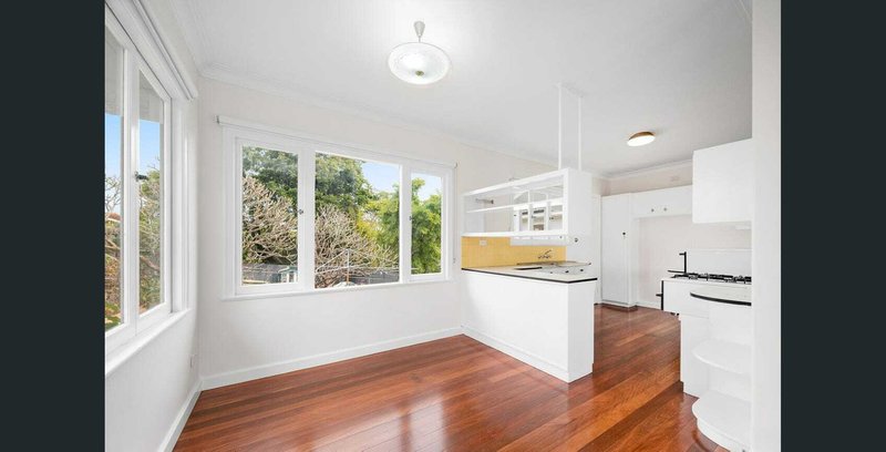 Photo - 29 Enderby Street, Mount Gravatt East QLD 4122 - Image 6