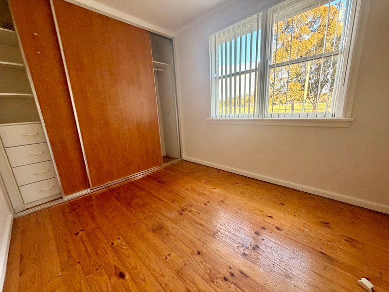 Photo - 29 Eucumbene Crescent, Heckenberg NSW 2168 - Image 7