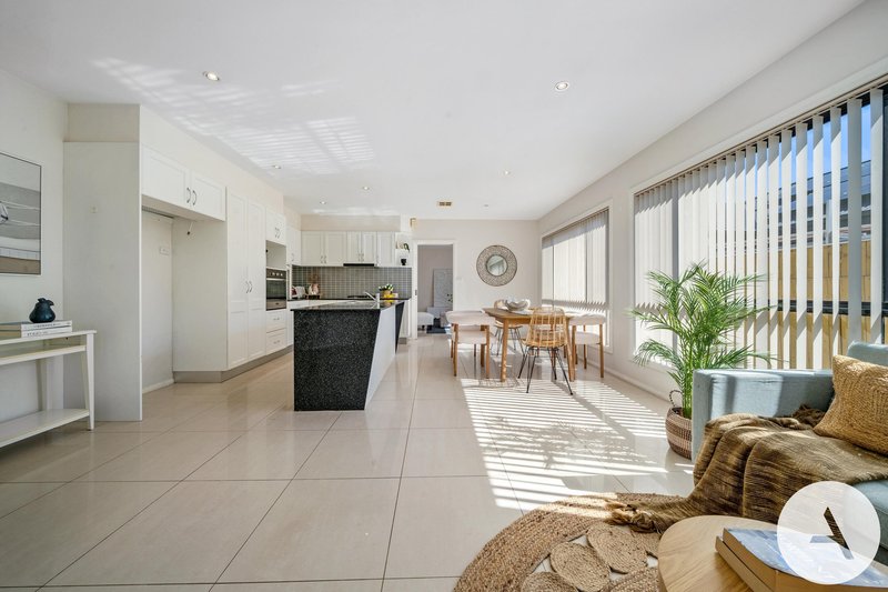 Photo - 29 Eurobin Street, Harrison ACT 2914 - Image 4