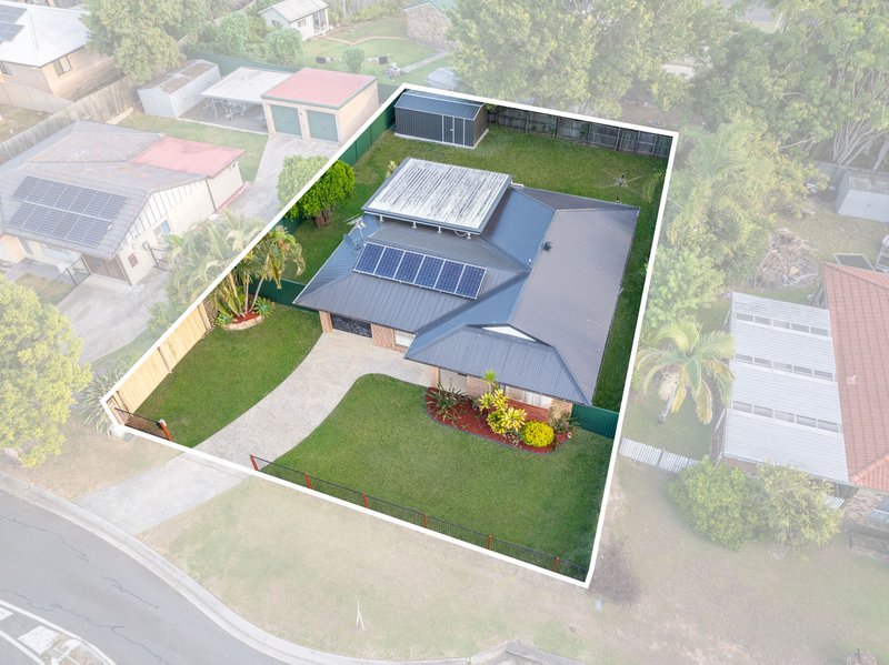 Photo - 29 Fairbairn Street, Marsden QLD 4132 - Image 15