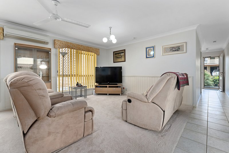 Photo - 29 Ferguson Place, Coopers Plains QLD 4108 - Image 2