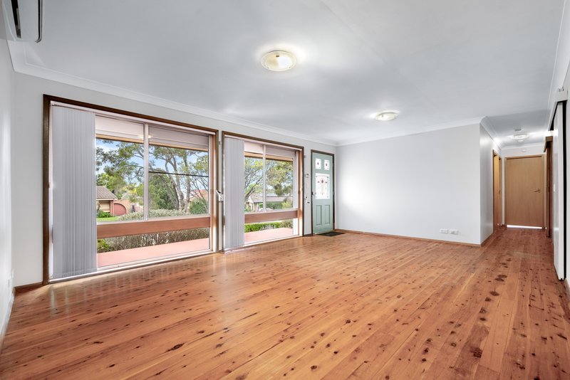 Photo - 29 Fergusson Street, Glenfield NSW 2167 - Image 4