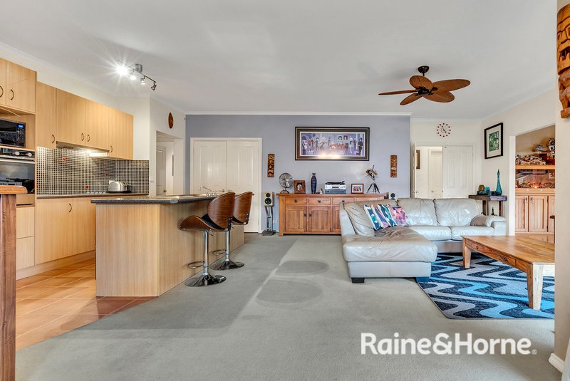 Photo - 29 Filmer Place, Riddells Creek VIC 3431 - Image 10