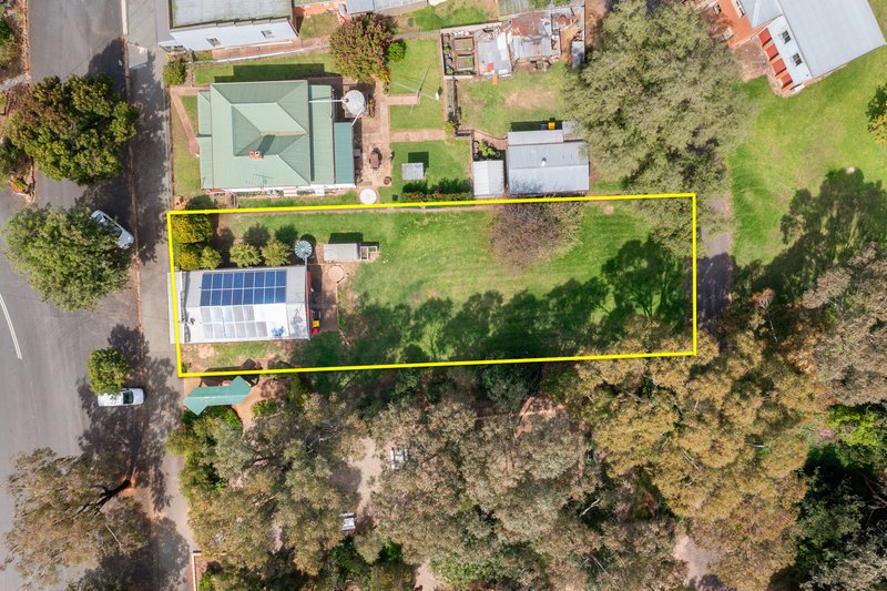 29 Fitzroy St , Binalong NSW 2584