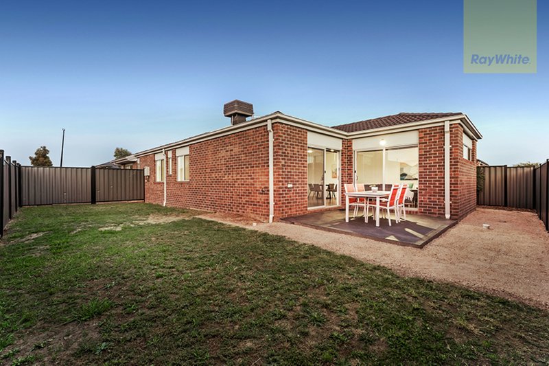 Photo - 29 Gateshead Street, Craigieburn VIC 3064 - Image 10