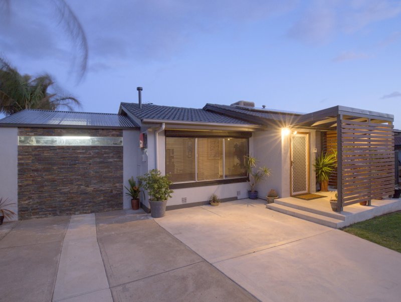 29 Gayundah Crescent, O'Sullivan Beach SA 5166