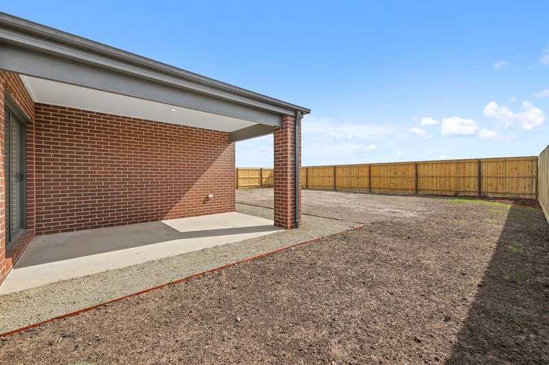 Photo - 29 George Albert Drive, Traralgon VIC 3844 - Image 16