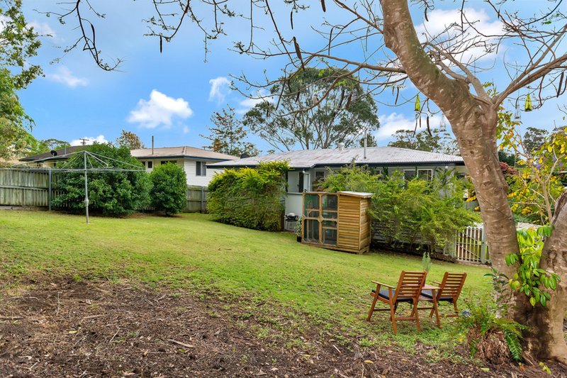 Photo - 29 Gibbs Street, Riverview QLD 4303 - Image 9