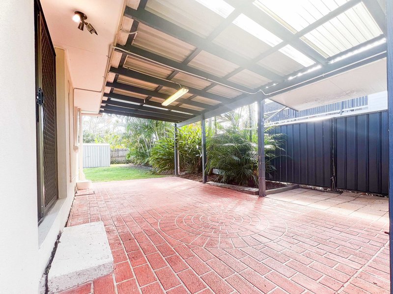 Photo - 29 Gillian Street, Beachmere QLD 4510 - Image 12