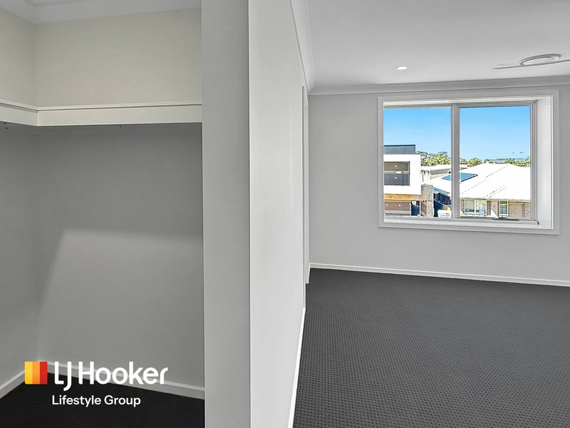 Photo - 29 Giovanni Street, Oran Park NSW 2570 - Image 13