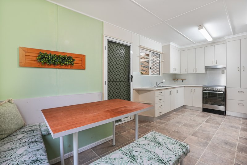 Photo - 29 Glegg Street, West Gladstone QLD 4680 - Image 4