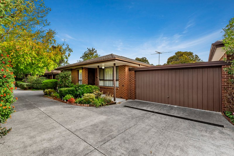 2/9 Glen Ebor Avenue, Blackburn VIC 3130