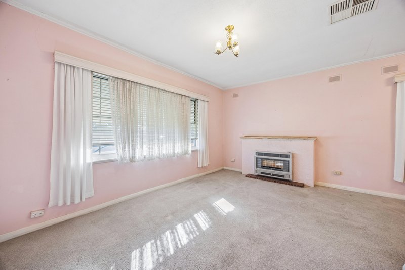 Photo - 29 Glenavon Street, Woodville South SA 5011 - Image 4