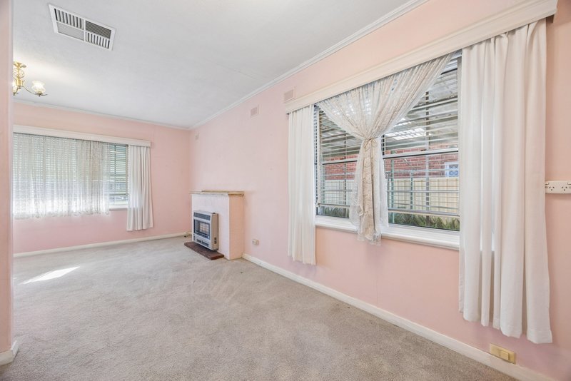 Photo - 29 Glenavon Street, Woodville South SA 5011 - Image 6