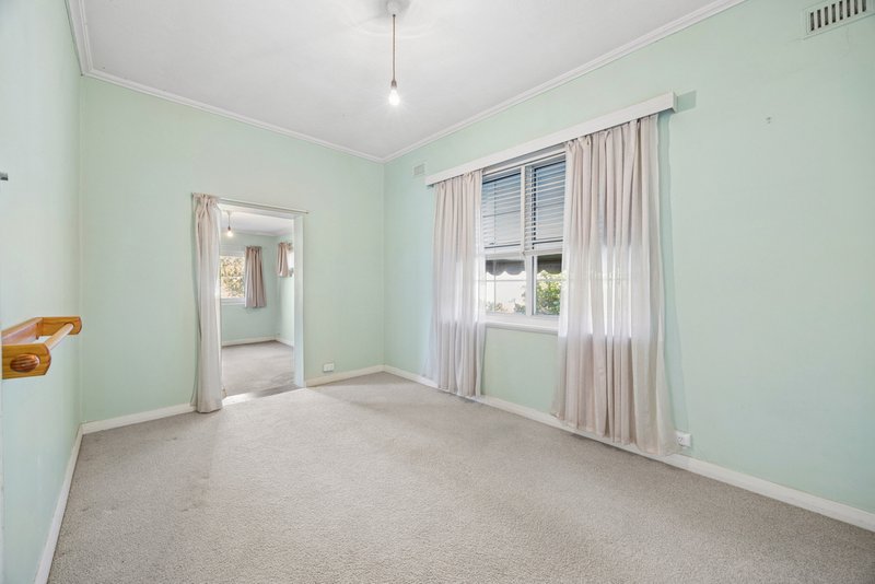 Photo - 29 Glenavon Street, Woodville South SA 5011 - Image 9