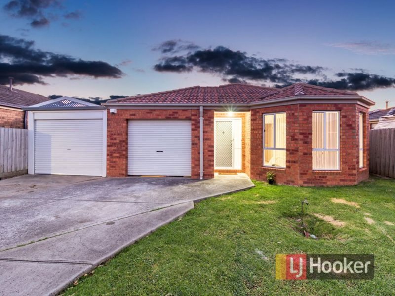 29 Glenora Way, Hampton Park VIC 3976