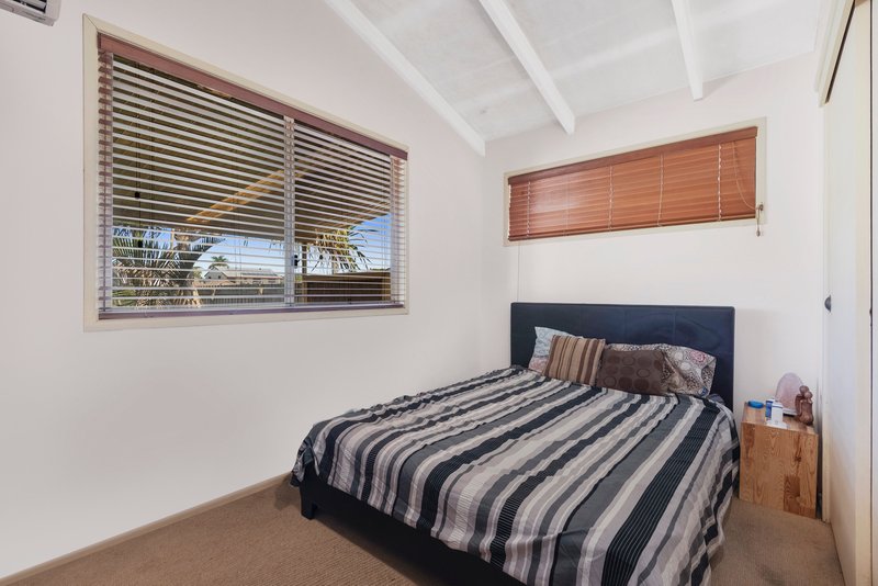 Photo - 29 Gollan Drive, Tweed Heads West NSW 2485 - Image 5