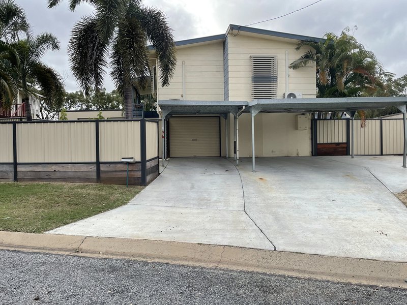 Photo - 29 Goolagong Crescent, Moranbah QLD 4744 - Image 1