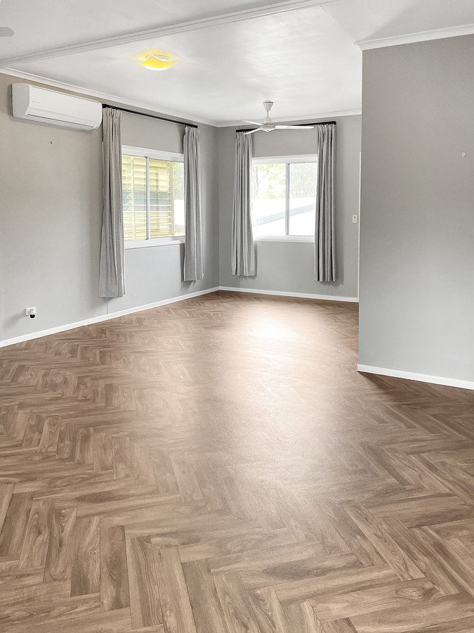 Photo - 29 Goolagong Crescent, Moranbah QLD 4744 - Image 3