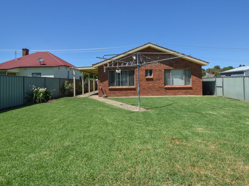 Photo - 29 Gordon Street, Young NSW 2594 - Image 15