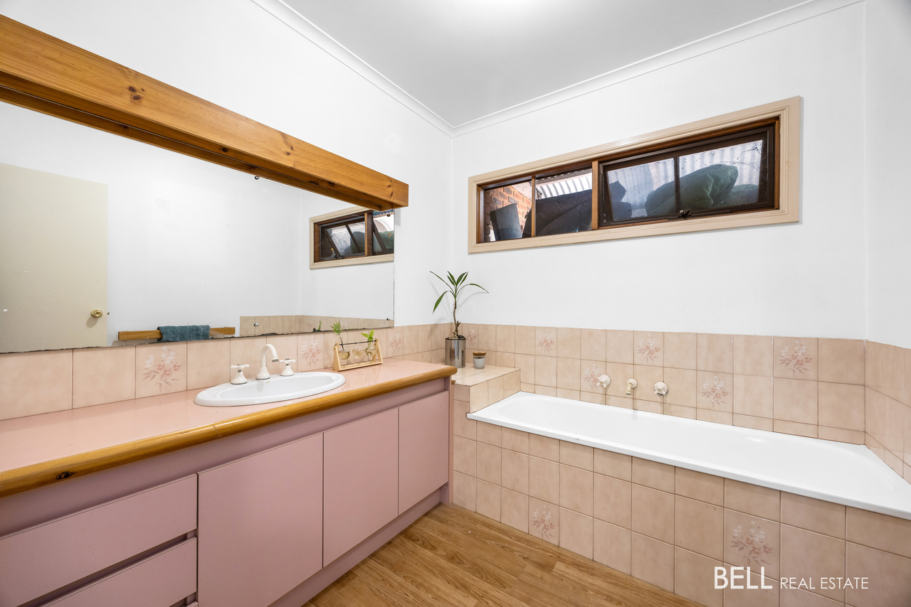 4-bedroom house at 29 Graham Road, East Warburton, VIC 3799, Yarra Ranges, Victoria