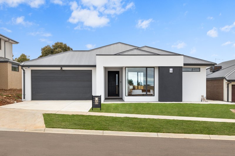 Photo - 29 Grandview Crescent, Darley VIC 3340 - Image