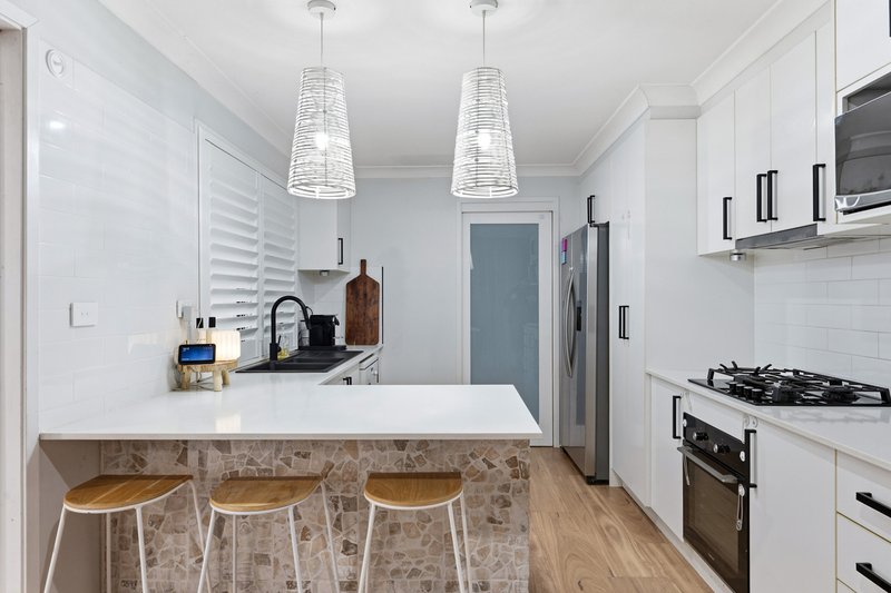 Photo - 29 Greenbank Drive, Werrington Downs NSW 2747 - Image 3