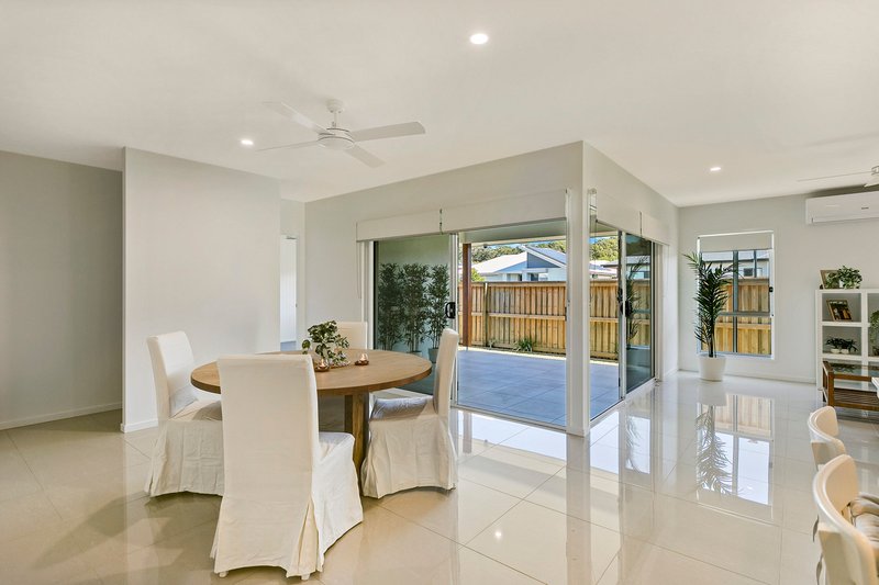 Photo - 29 Greenmount Drive, Palmview QLD 4553 - Image 4