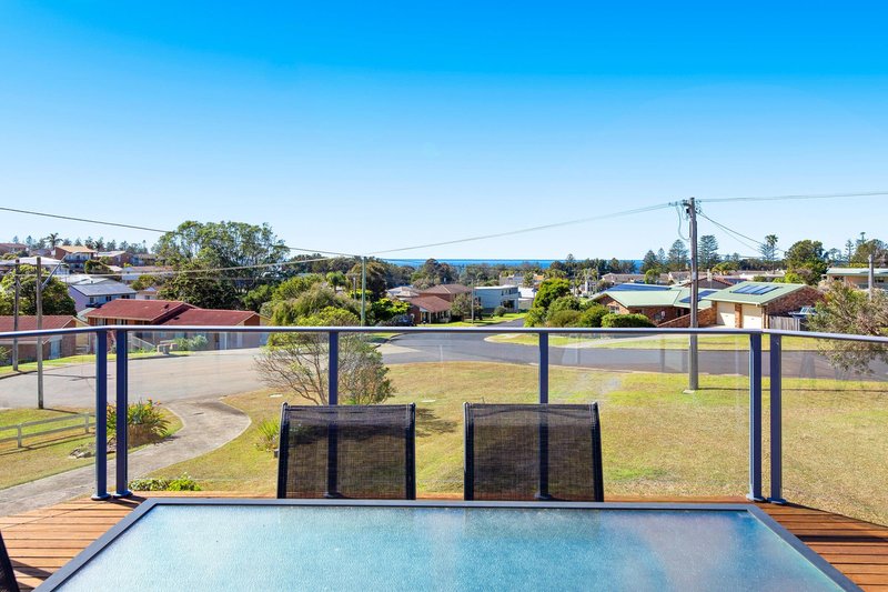 Photo - 29 Grenville Avenue, Tuross Head NSW 2537 - Image 9