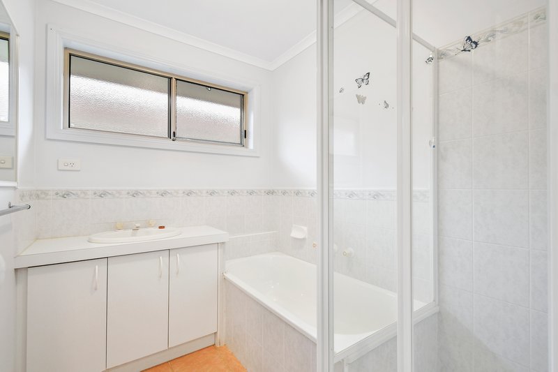 Photo - 29 Grevillea Place, Pakenham VIC 3810 - Image 9